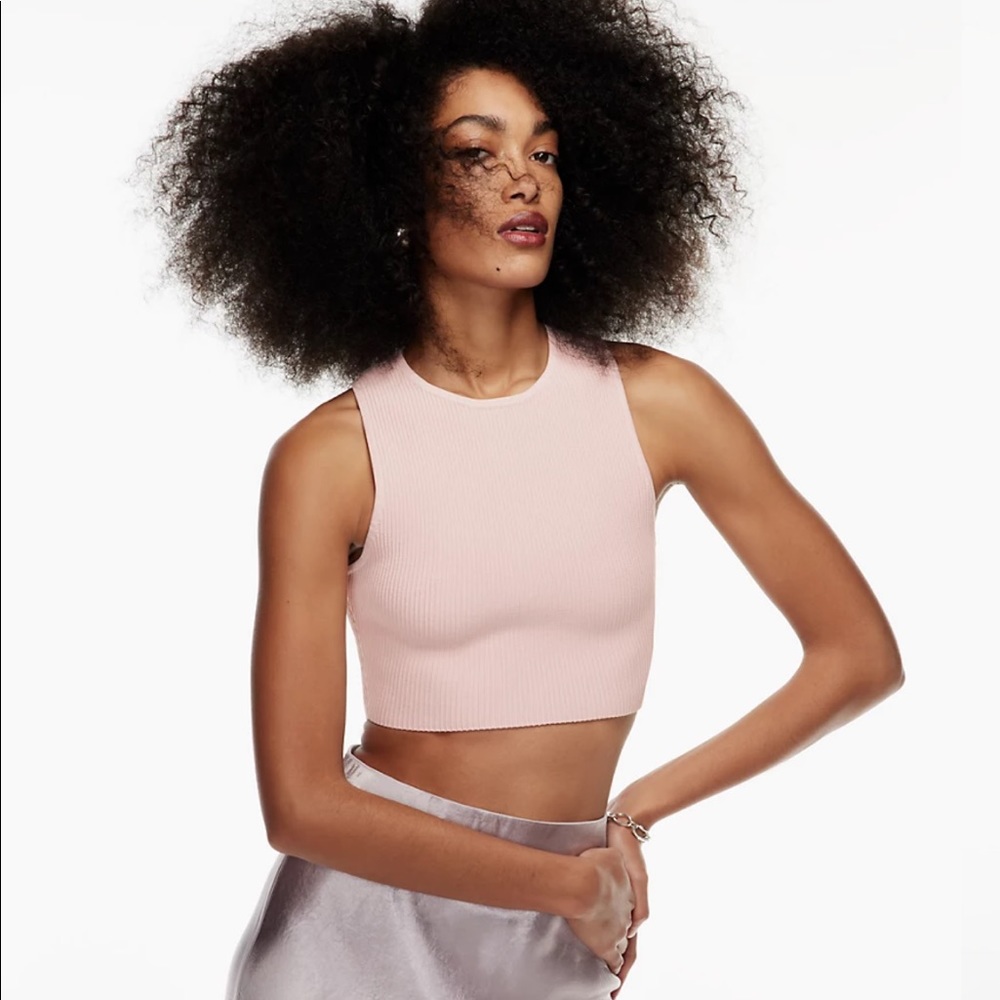 Babaton Sculpted Cropped Tank